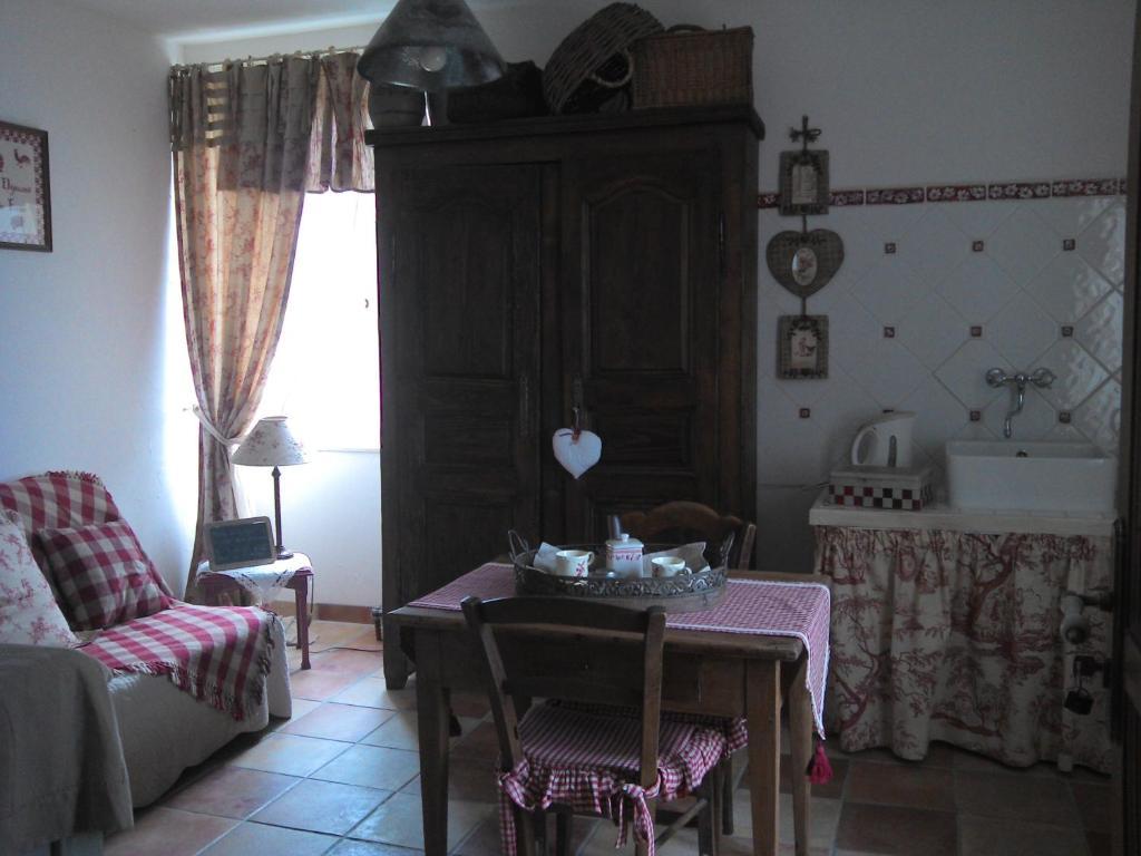 Au Bon Gre D'Hugoline Bed and Breakfast Blanzac  Εξωτερικό φωτογραφία