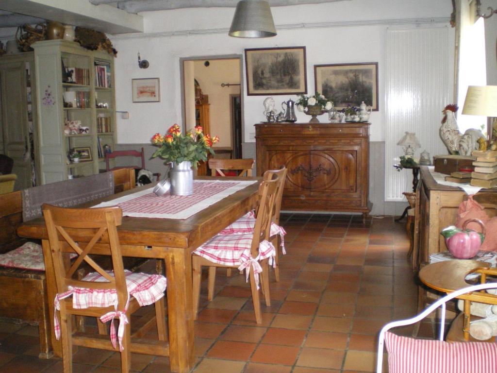 Au Bon Gre D'Hugoline Bed and Breakfast Blanzac  Εξωτερικό φωτογραφία